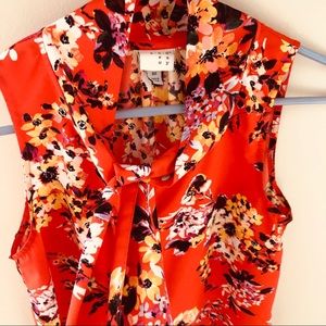 Like new red floral top